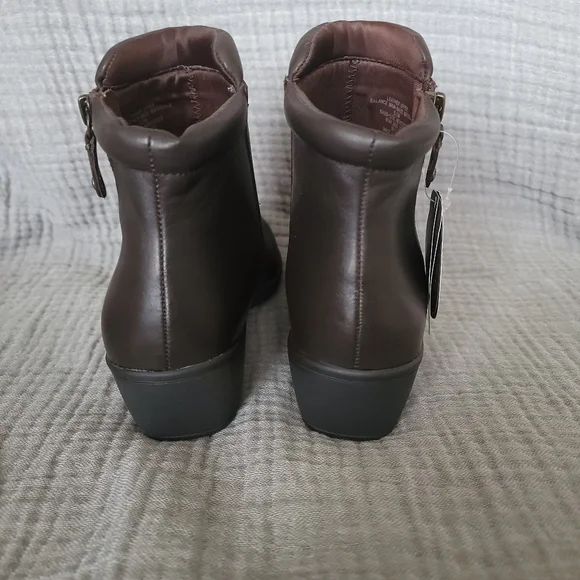 Booties - Picture 6 of 7